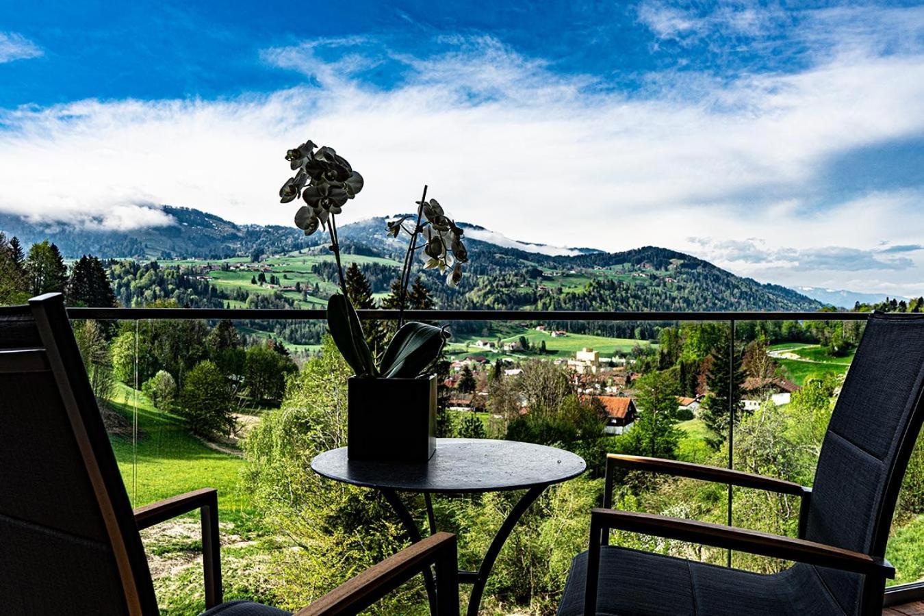 Alpenloft Ausblick Apartment โอเบอร์สเทาเฟิน ภายนอก รูปภาพ